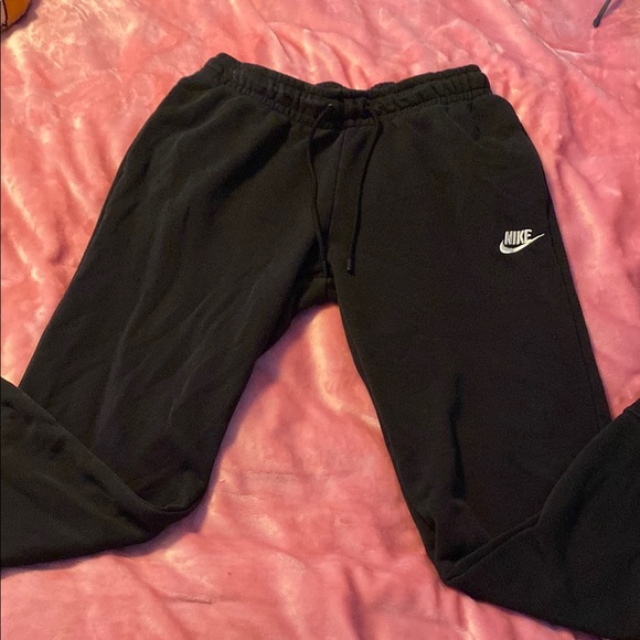 Nike Black Sweatpants - Picture 1 of 2
